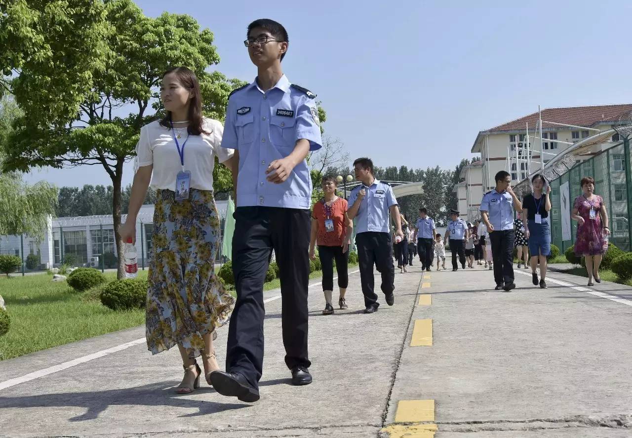 【暖心】一封寄给民警家属的邀请函~