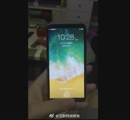华强北惊现高仿iPhone 8 网友表示一脸懵逼