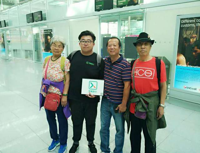 外孙带着北京大爷大妈,探秘维也纳最大菜市场