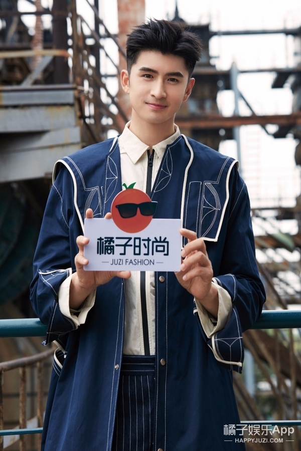 橘子街拍 | 张云龙:初秋的高冷,毛衫和风衣就能