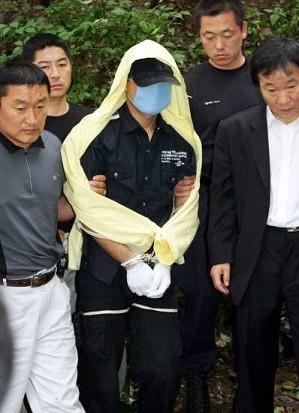 他是韩国史上最残忍杀人魔 埋的尸体一排排编号…(组图) - 5