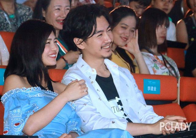 看了陈妍希的脸,你就明白为什么陈晓那么爱她