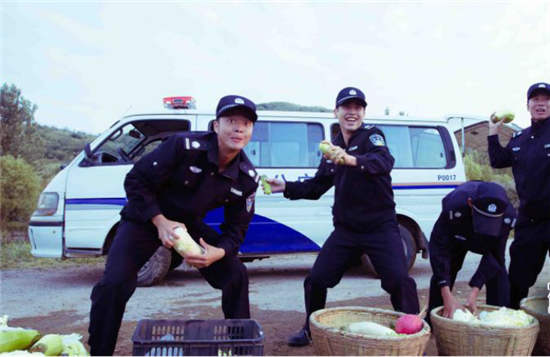 《警察锅哥》快来看 这里有个厨师在破案