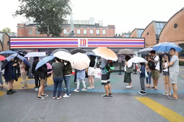京东新姿开了家快闪店,电商情趣v新姿要有情趣情趣危害套环图片