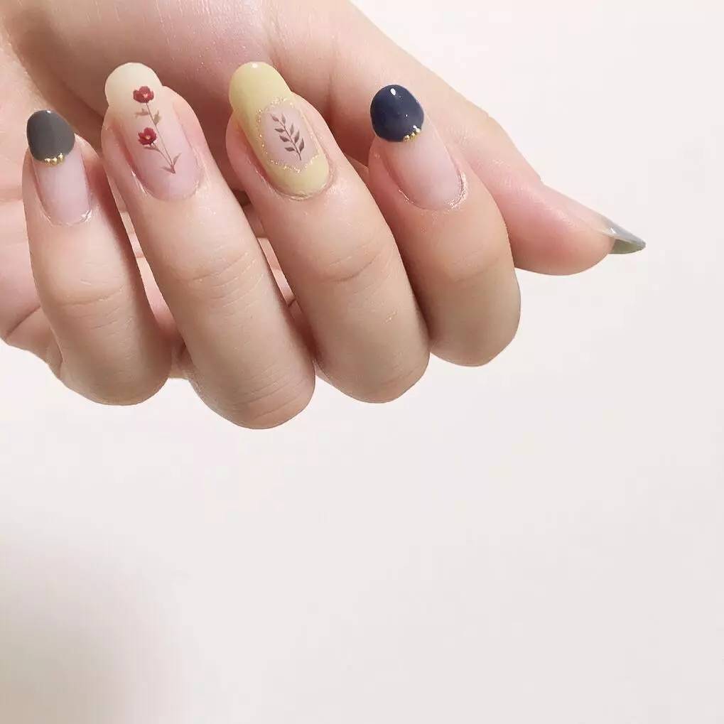 秋季美甲就选这些款式,ins美甲达人热推,美哭!图片