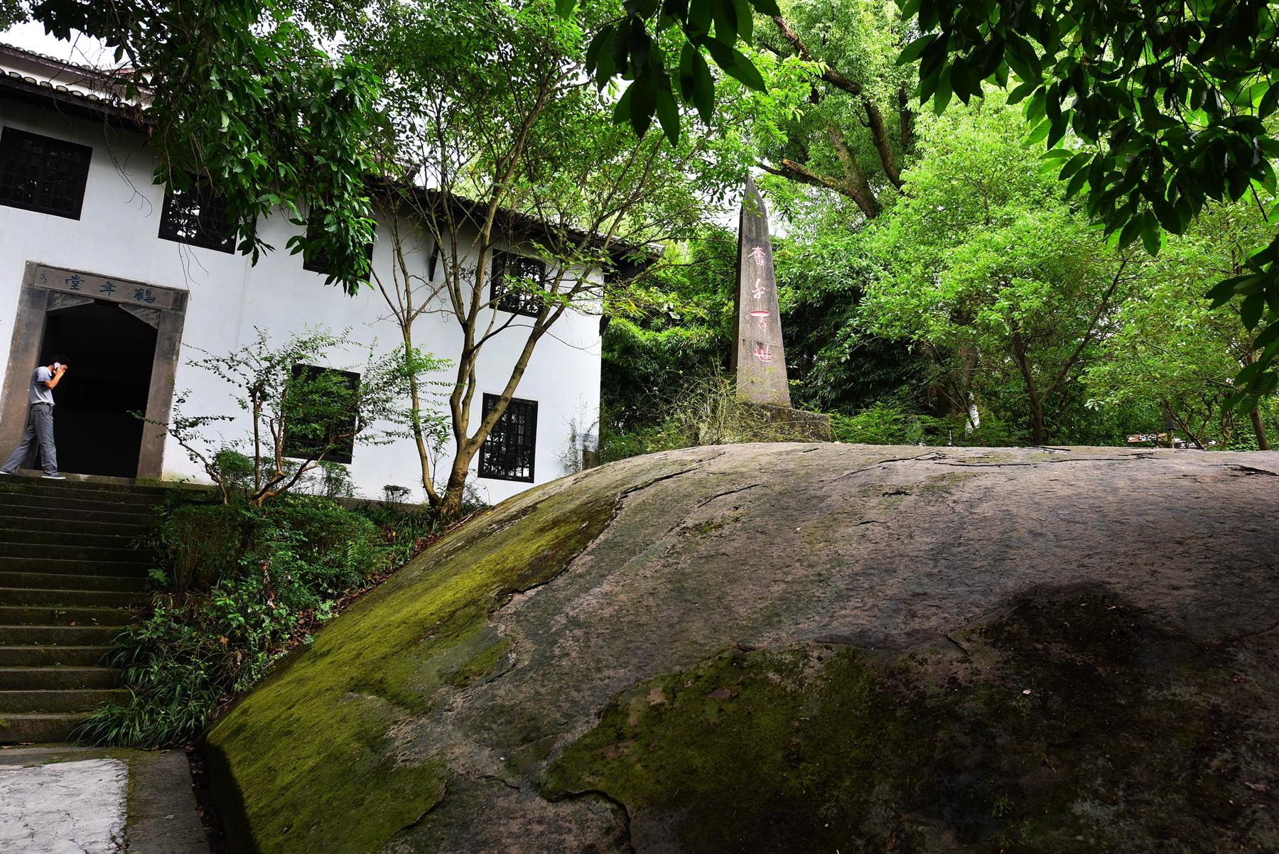 北大还早18年,建在石头上国内唯一收费参观的