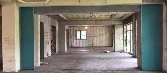 原有建筑为上世纪90年代初砖混结构建筑,北侧4层横墙承重砖混结构