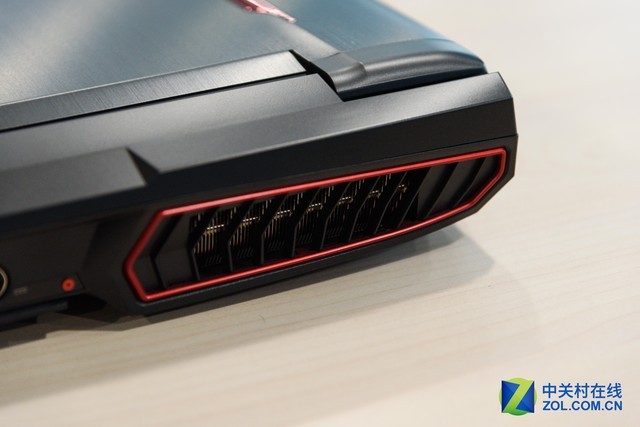 十热管风冷旗帜 微星GT75VR旗舰本评测