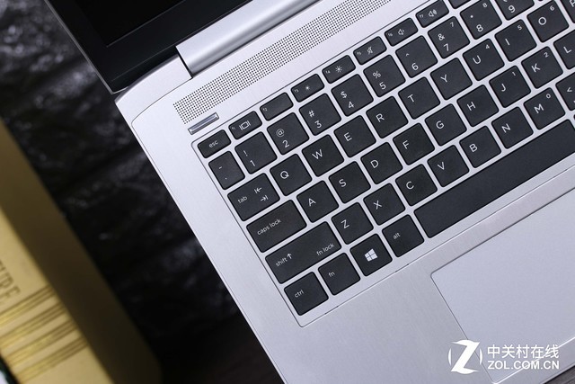 MX150配满血8代酷睿 惠普战66笔电评测 