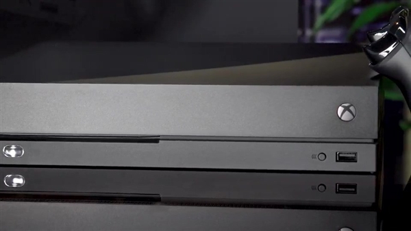 地球最强游戏机！Xbox One X零售版开箱：3400元