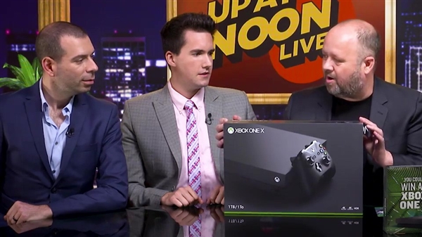 地球最强游戏机！Xbox One X零售版开箱：3400元