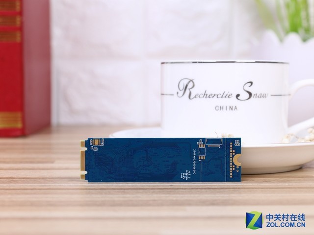 超强散热 影驰铁甲战将240GB SSD评测 
