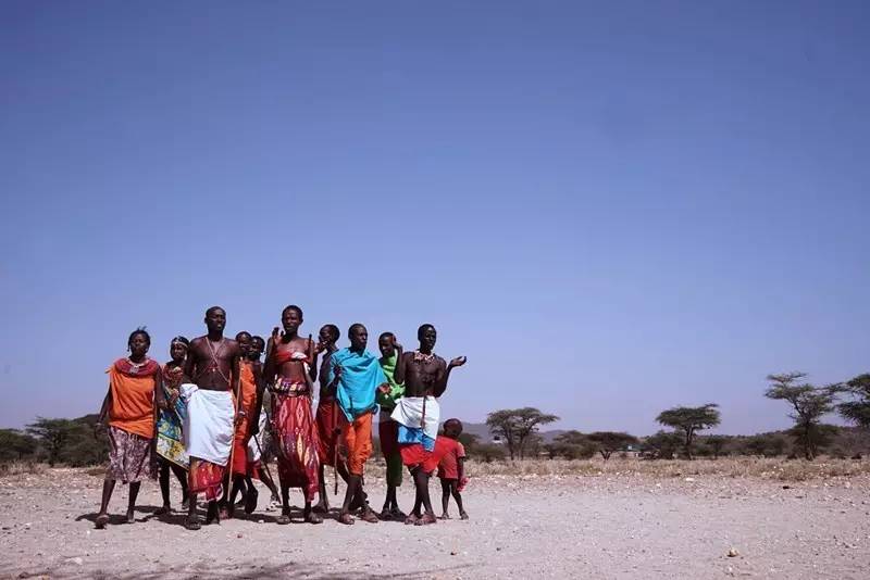 那么你一定喜欢桑布鲁的大风和草原上那些性感翘臀