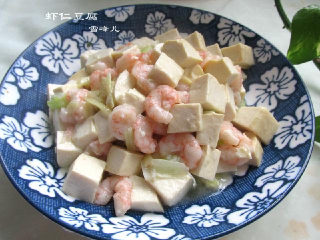 鲜味十足的虾仁豆腐，营养美味，非常好吃