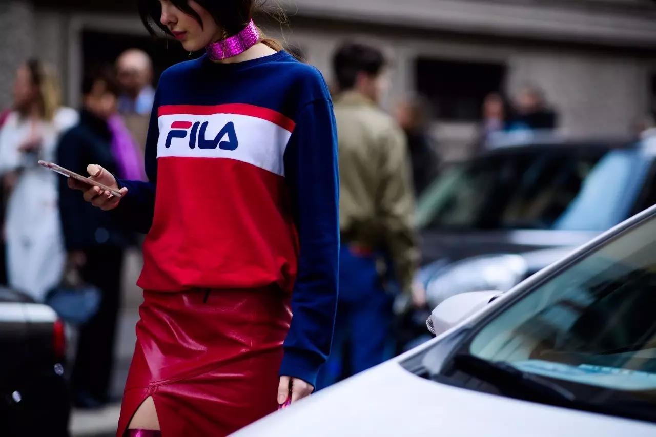 fila是安踏旗下吗 2866A6F232E0E01D3B3287D25D27DABE0C512443_size82_w1280_h853.jpeg