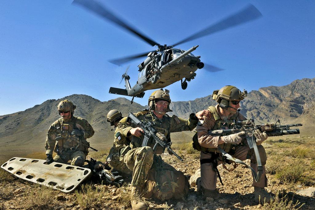 一组很酷的军事图片,比那些电影特技真实太多!抓拍角度太酷了