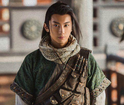 杨洋鹿晗领衔娱乐圈十大90后古装美男_凤凰资讯