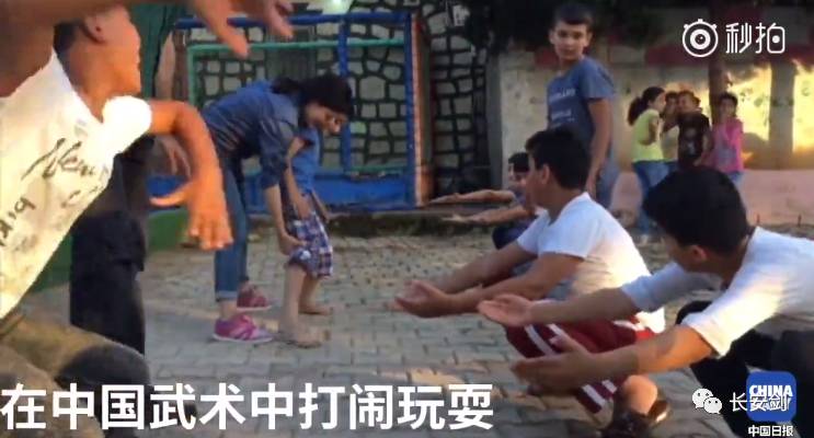 【三分钟法治新闻全知道】中国7姑娘别样暑期：去土耳其难民孤儿院教武术