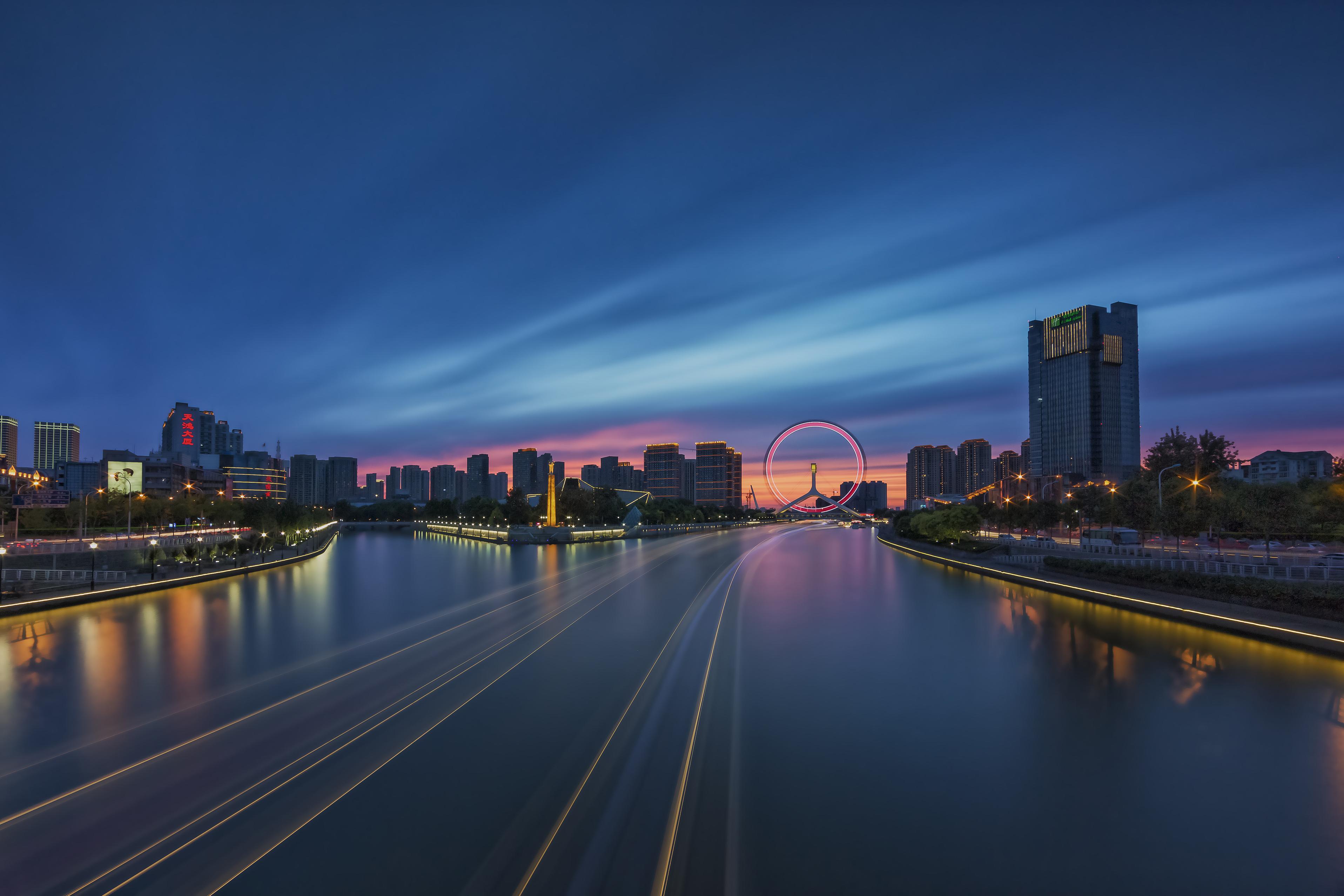 上海回流人口_上海夜景(3)