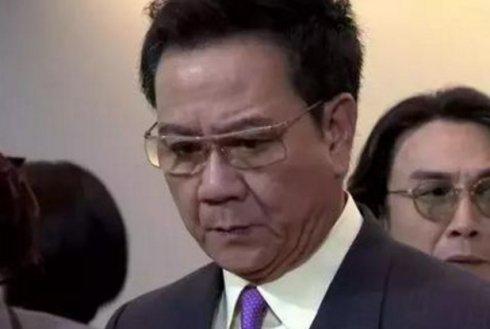 他曾比肩郑少秋恋李小龙红颜知己7年如今成富商