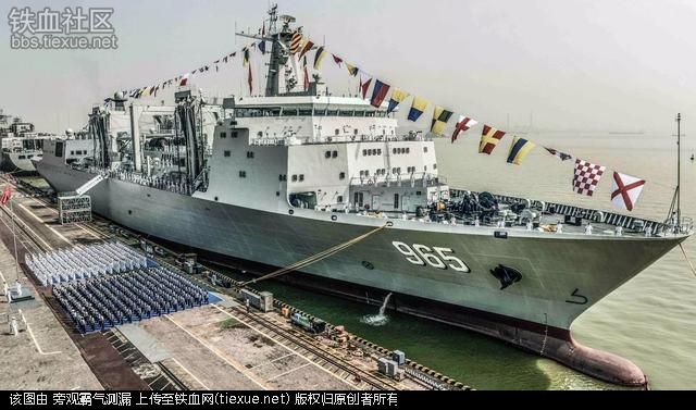 中国4万吨巨舰服役意义 航母编队航程将覆盖地中海(图2) 铁血网提醒您:点击查看大图