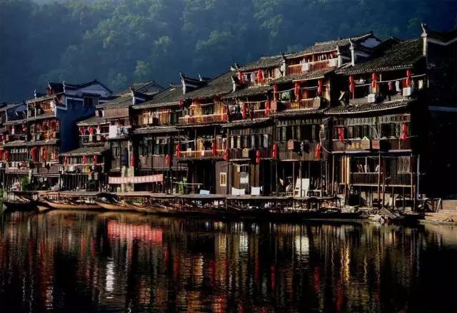 推荐丨中国最老的11个古镇，看一眼竟然想住下来！