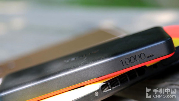 Anker枪炮玫瑰容量为10000mAh