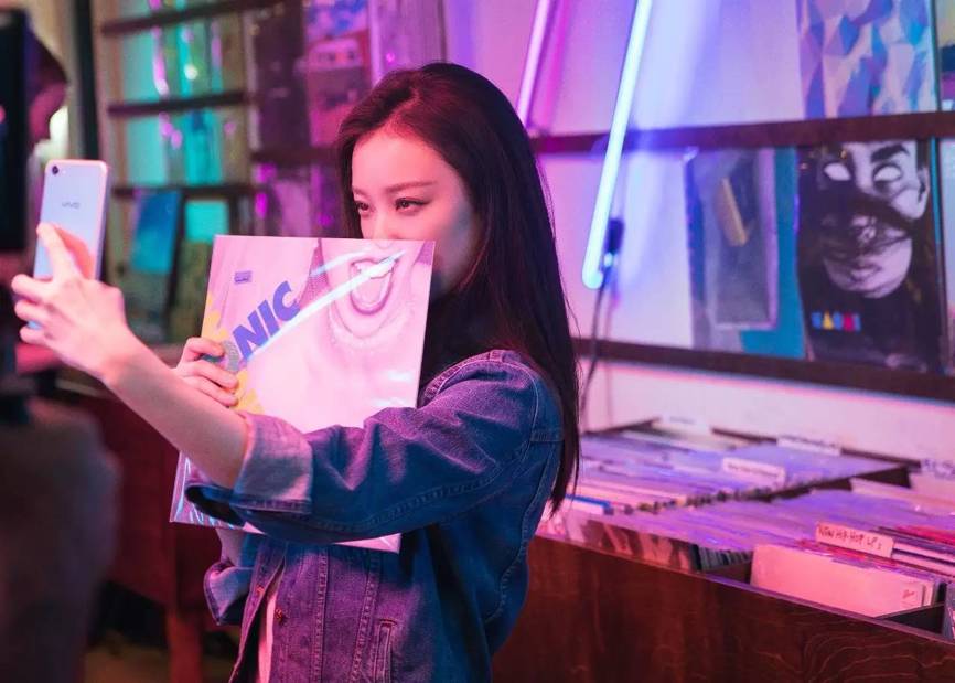 2017年OPPO和VIVO的广告投放研究报告