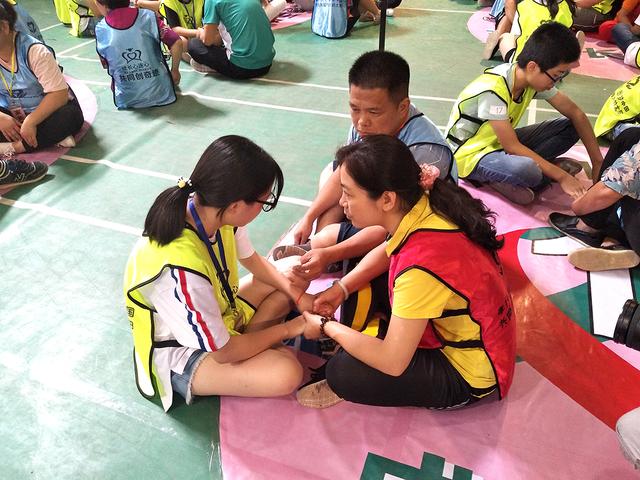 “圆爱 中国梦”大型公益活动走进闽清第三中学
