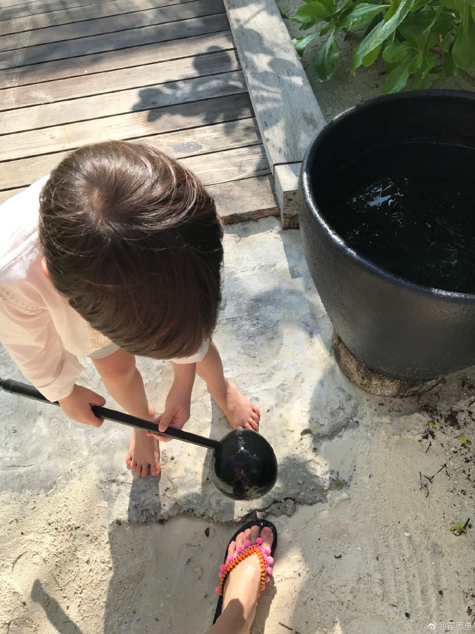 4923db2bly1fdgidhxntsj22c0340qv6