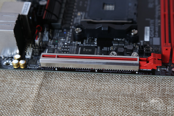 技嘉AB350 Gaming主板