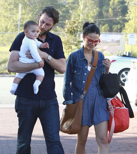 Jordana+Brewster+Julian+Form+Jordana+Brewster+ac8tAq_Zutjl