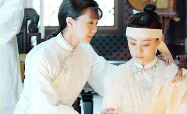 18岁守寡独自打拼成女首富 她的人生比你想的更精彩