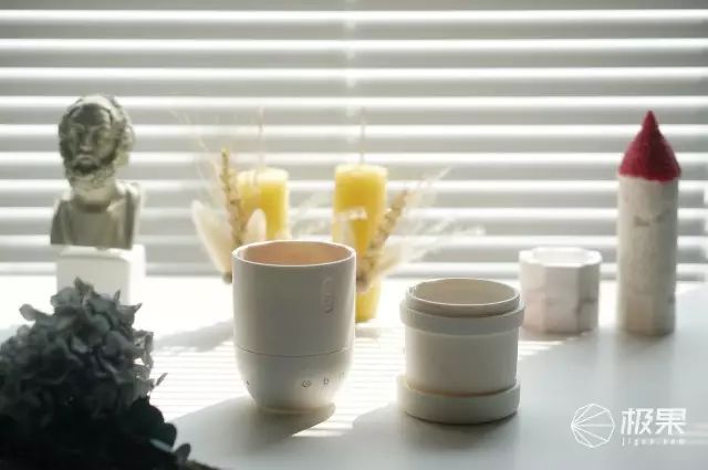 好一点的大水杯 1A8F17DE1BF91C8DC4399BAE6A4AAF40D81EB2C2_size28_w640_h425.jpeg