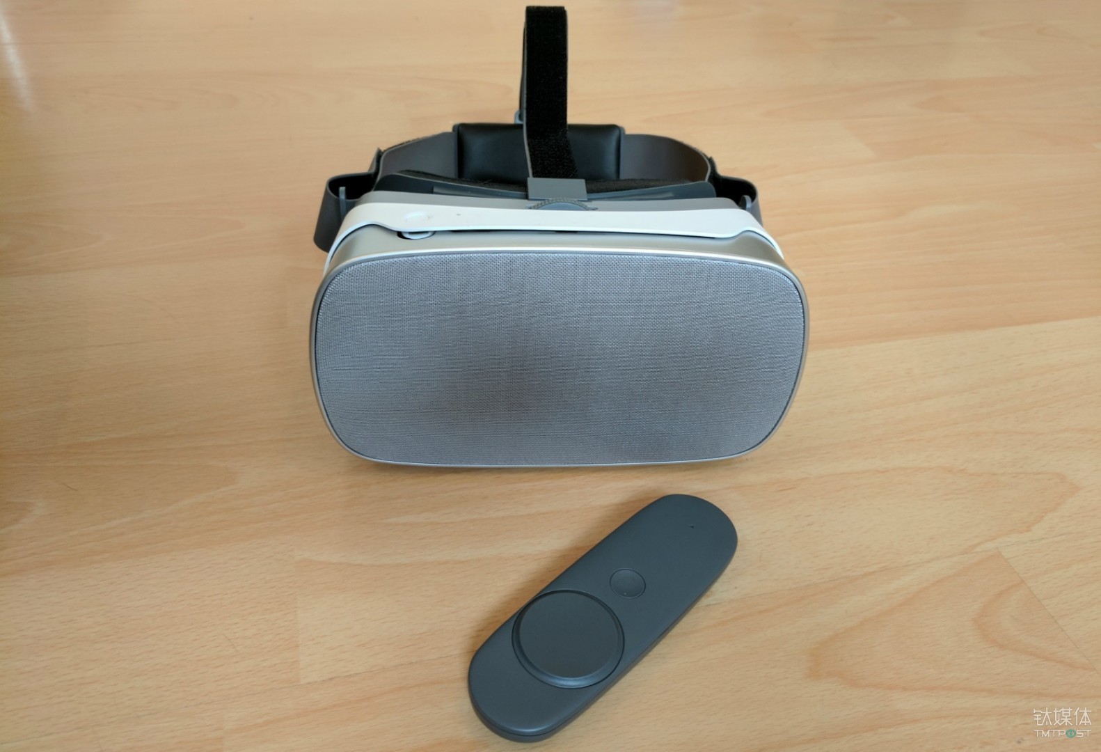 正面网格材质和控制器