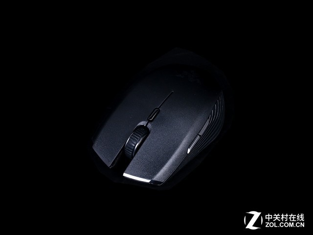 双模7200dpi 雷蛇刺鳞树蝰无线鼠标评测