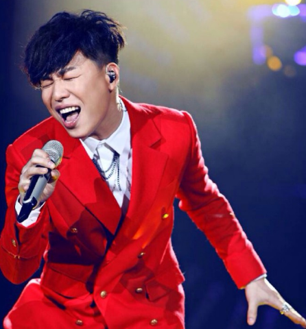 胡彦斌把说脏话当风趣,配图文字太恶心倒胃口