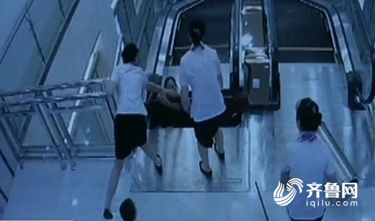 滚动新闻 关于手扶式电梯,在2015年7月26日的湖北荆州曾经发生过一起