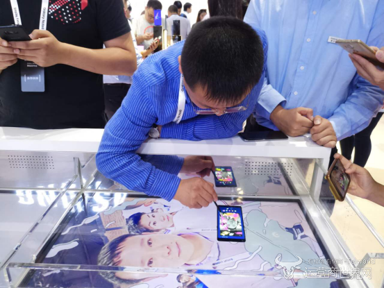 不僅顏值 三星Note 8還有哪些握在手中的黑科技？