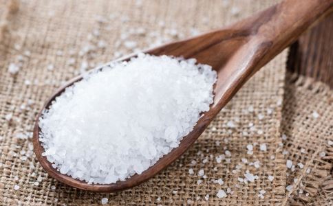 粗盐用对有奇效 盘点粗盐热敷肚子的好处