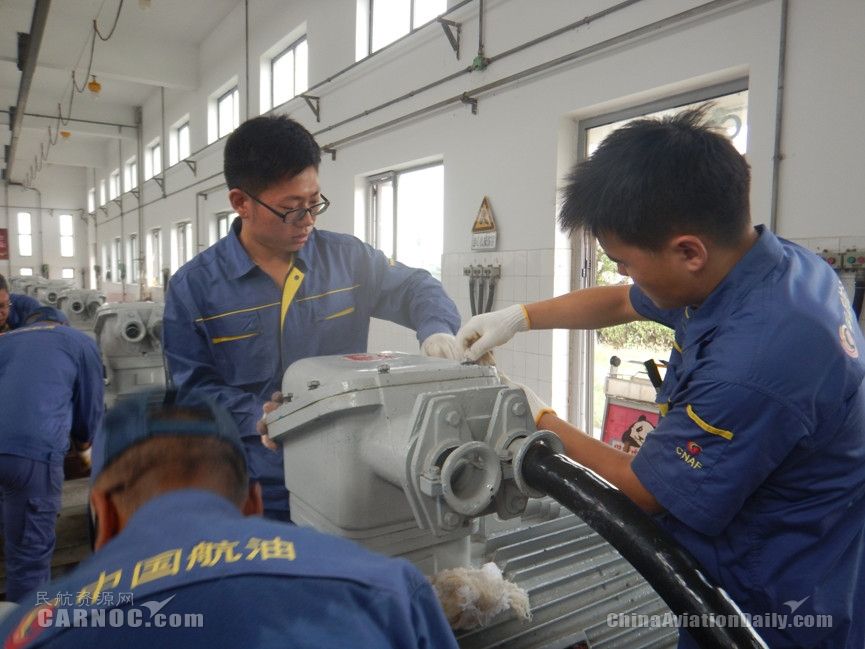 中国航油:换季工作进行时 尽职奉献展精神