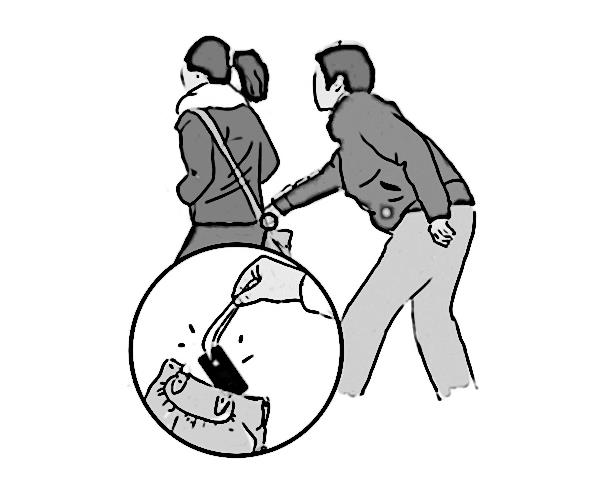 重庆时间小百科:公交车防窃小常识 1、不要在公共场所随便翻点钱款,把包里需要用的零钱和IC卡等常用品放在包的外侧,避免在翻找东西时被小偷盯上,或者没有拉上拉链发生被窃。 2、警惕故意挤你的人,不要让陌生人的衣服、提包甚至书本挡住自己的口袋和视线,没事和你乱套近乎的人,最好离他远点。