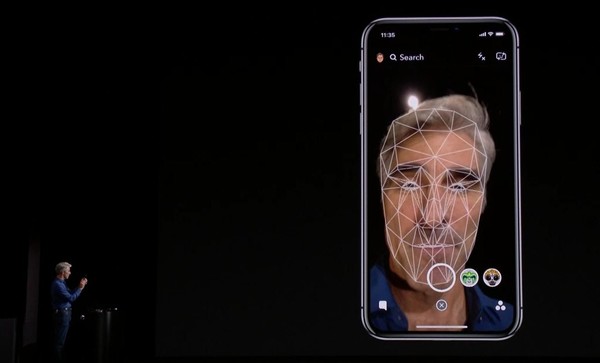 人脸识别功能应用场景之一 至于未来 苹果通过人工智能技术实现的动态