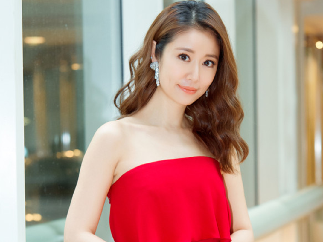 周杰晒与张铁林同框照,皇阿玛当年这样评价他和林心如