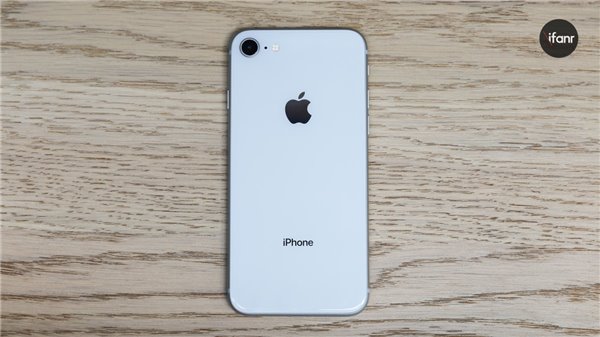 iPhone 8评测:人像模式惊艳,美颜相机颜面无存