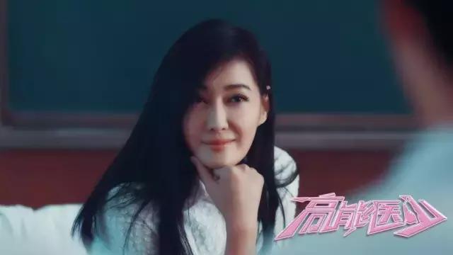 透视眼偷窥小护士 美女老师上课掀裙脱衣 一部辣眼医学青春剧来袭凤凰网娱乐凤凰网 