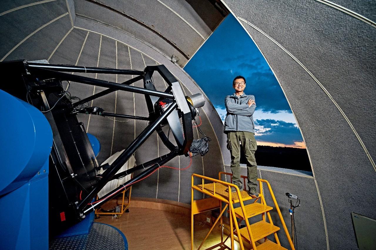 2001年那场疯狂的狮子座流星雨，还在他的记忆里_手机凤凰网