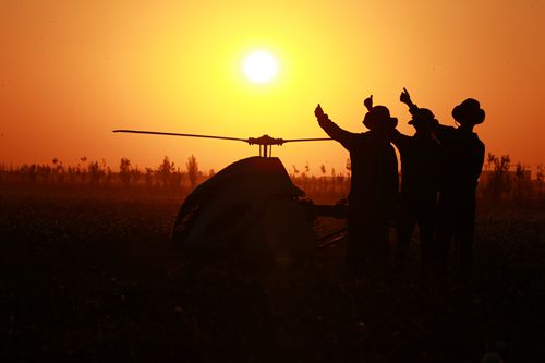 第十七届北京国际航空展 无人机产品 珠海隆华XV-2农业植保无人机_北京航空植保展