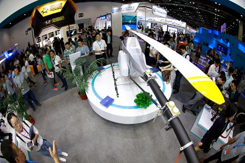 北京航空植保展_第十七届北京国际航空展 无人机产品 珠海隆华XV-2农业植保无人机
