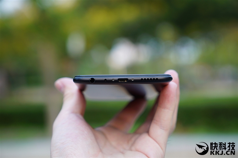 农药 游戏机!vivo X20全面屏手机首发评测:史上